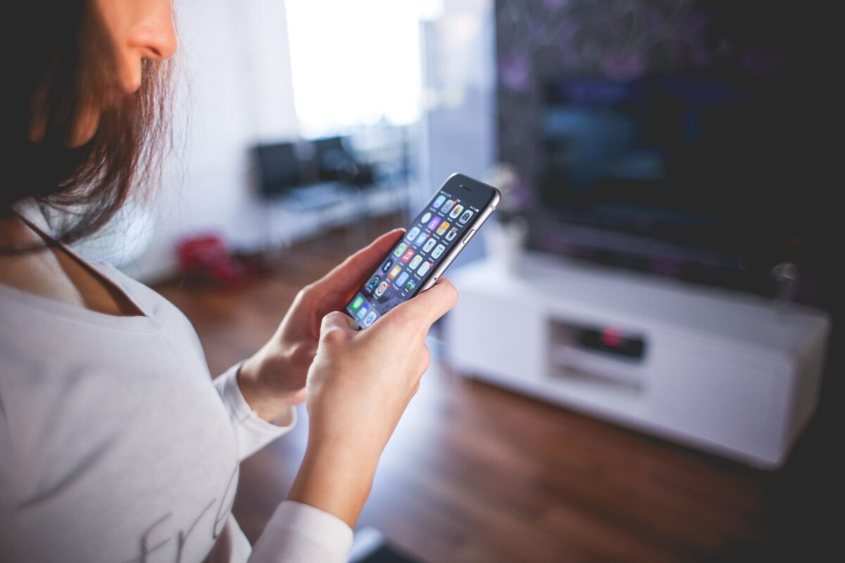 ios disponible installer siri ai pas